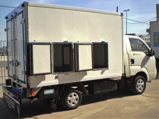 KIA K 2500 Helados 3