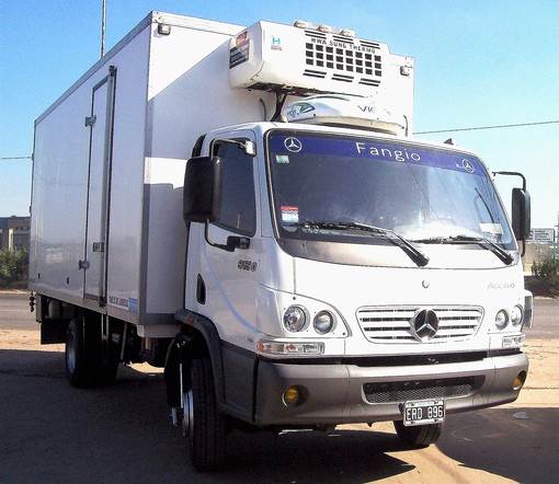 Mercedez Benz 915 C