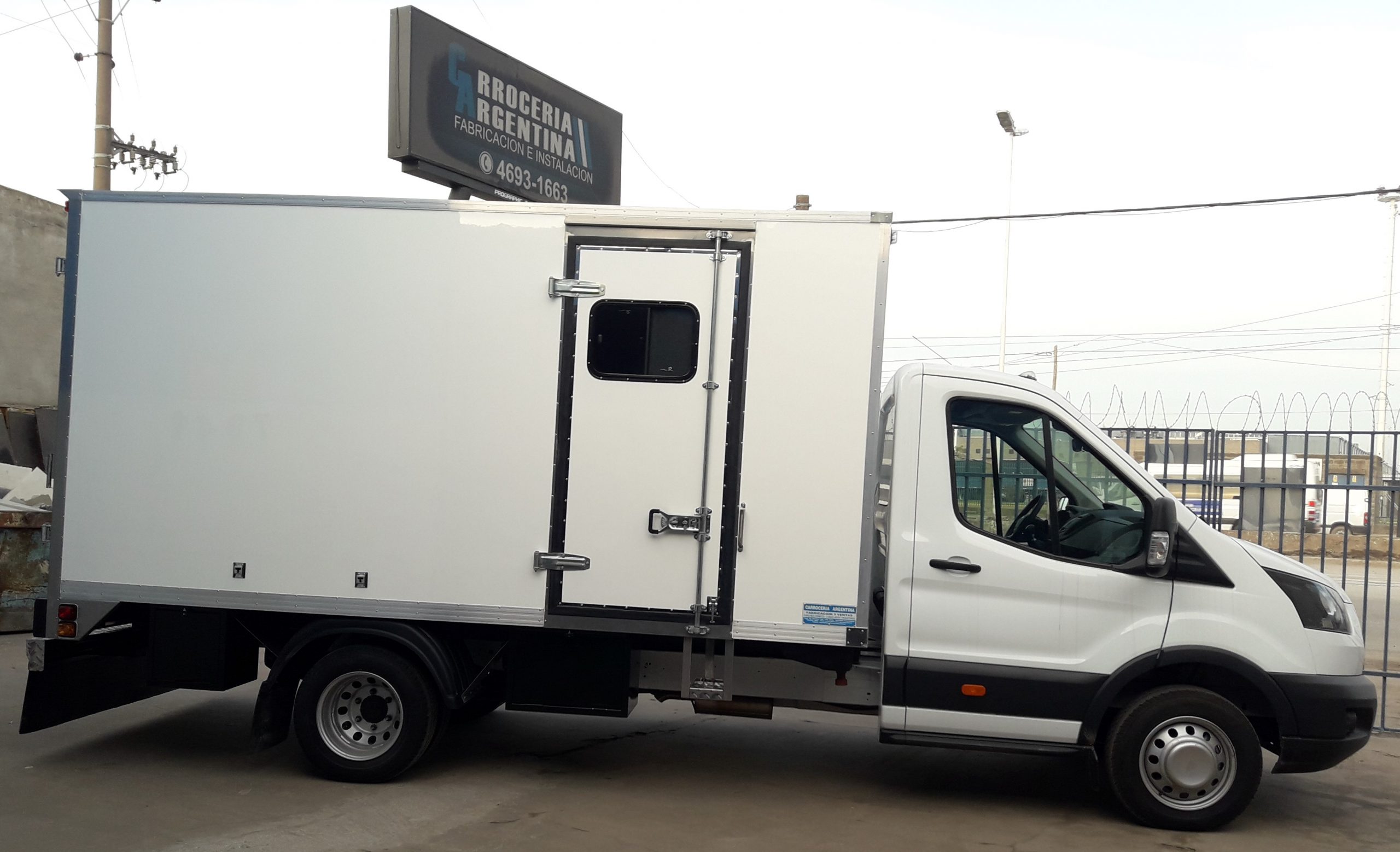 FORD TRANSIT VENTANILLAS2